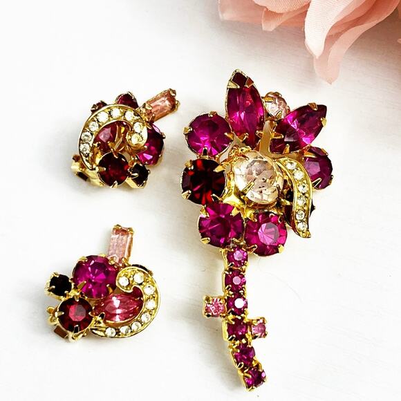 Vintage Pink Floral Brooch and Clip Earrings - Picture 1 of 10